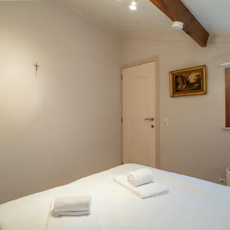 Vissershuisje 9-18 With Parking By Interhome Vakantiehuis *